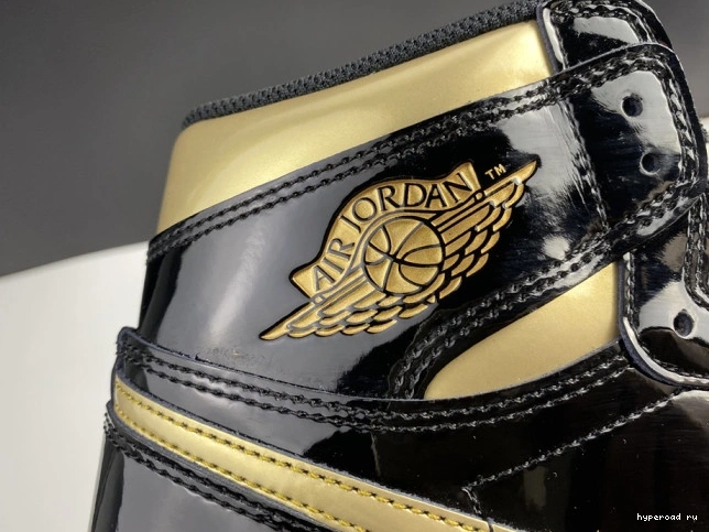 GOLD METALLIC 1 555088-032 AIR RETRO HIGH JORDAN BLACK (2020) 0912